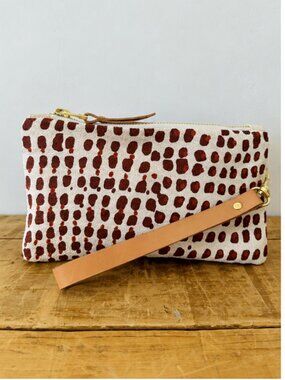 Erin Flett NWT Ellie Handmade Barkcloth Wristlet Bag